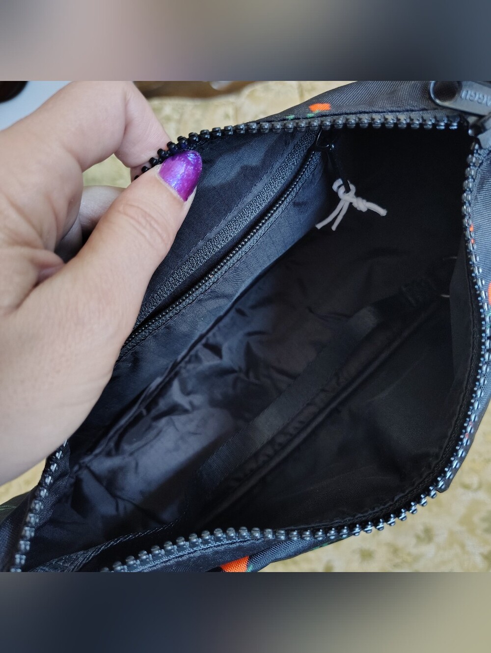 SOLD Baggu Cargo Shoulder Bag in “Painted Wildflower” Recycled Nylon Black Mini - Picture 7 of 7
